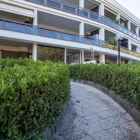 Pine Terrace * Chiavari