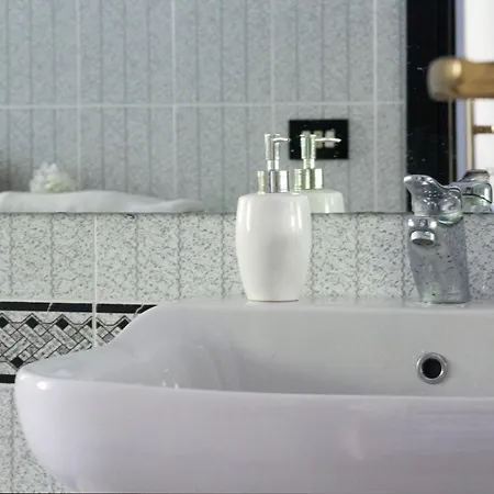 Pine Terrace * Chiavari
