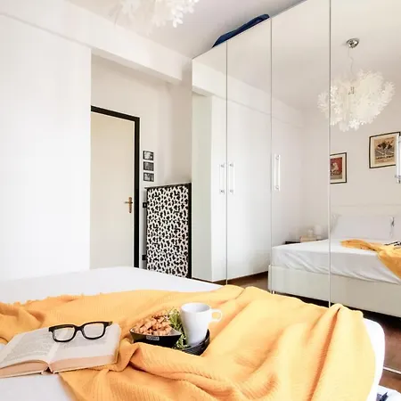 Pine Terrace Apartment *